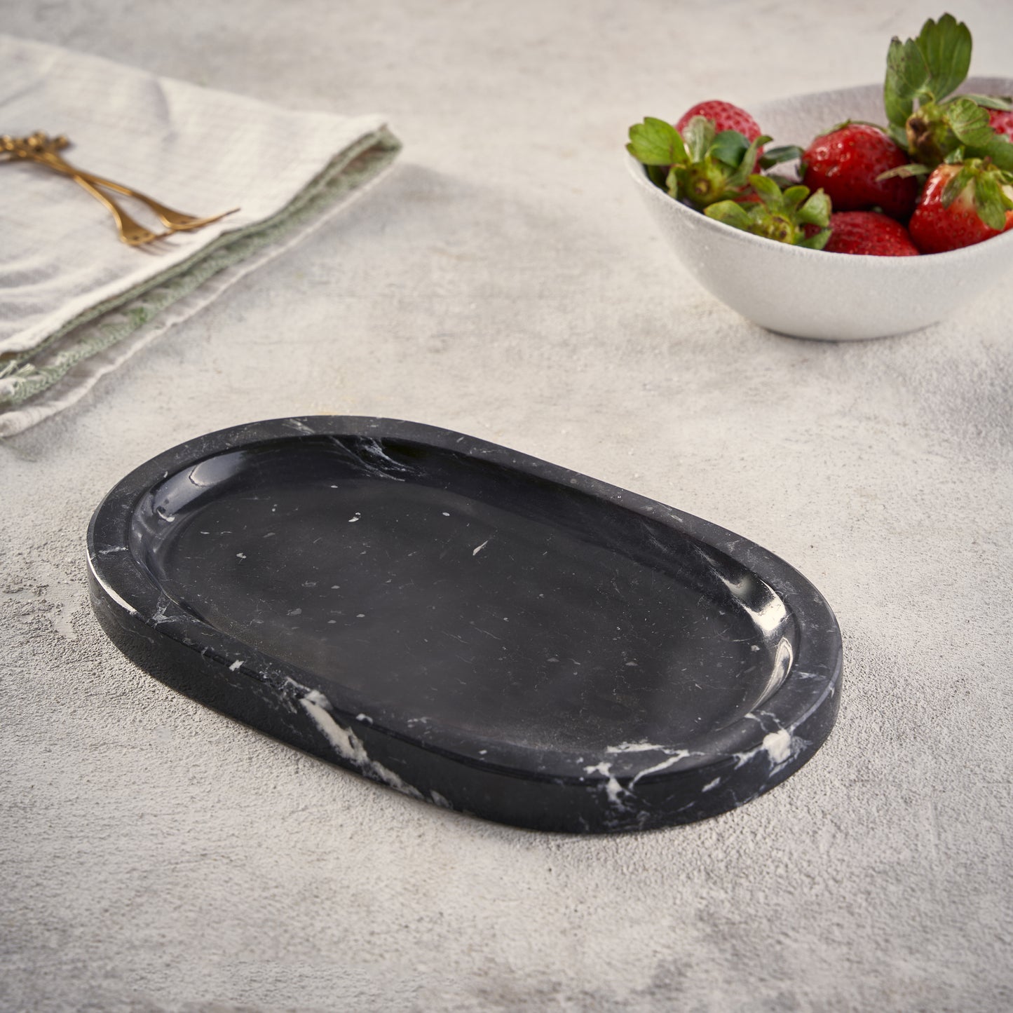 Marble oval tray - Black