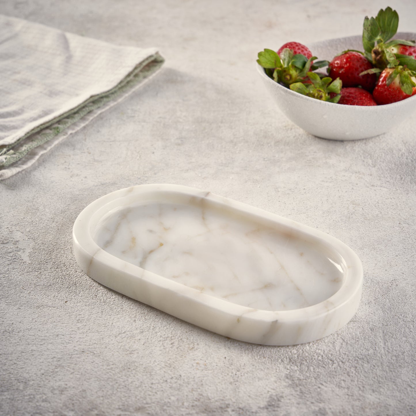 Marble oval tray - White