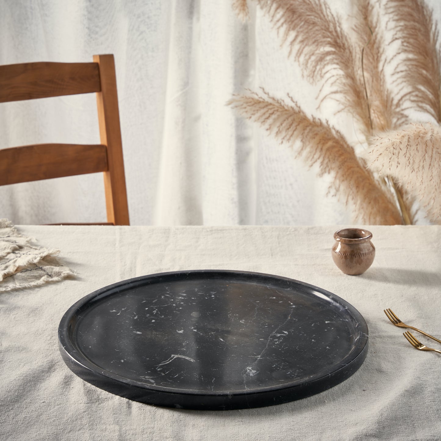 Marble circular tray - Black