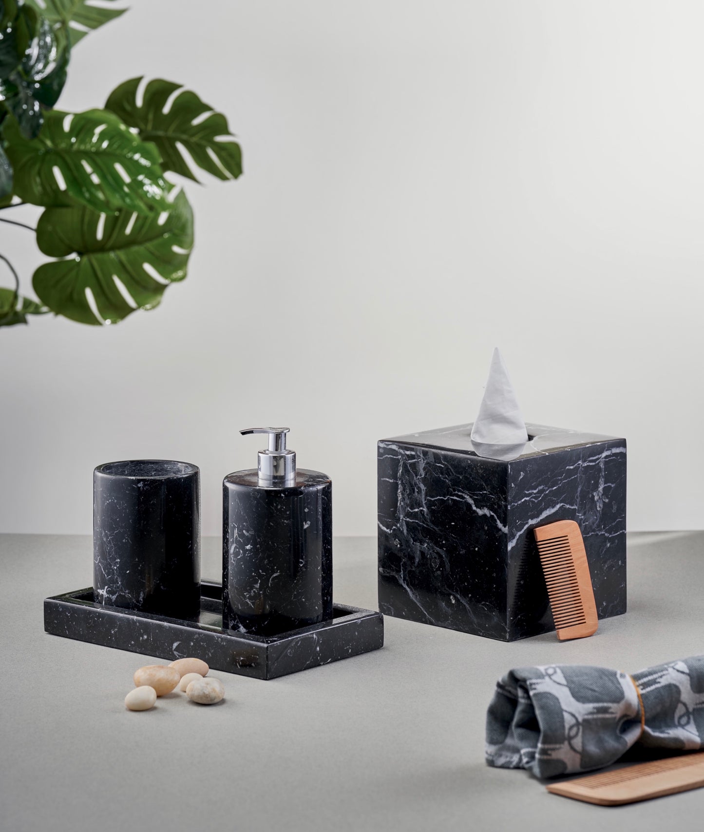 Marble squared tissue box - Black